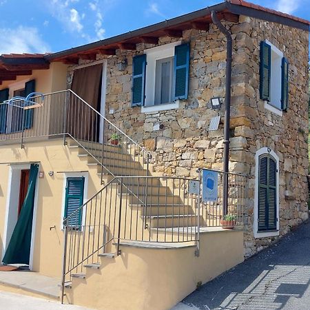 Il Nido Del Viaggiatore Vallebona Εξωτερικό φωτογραφία