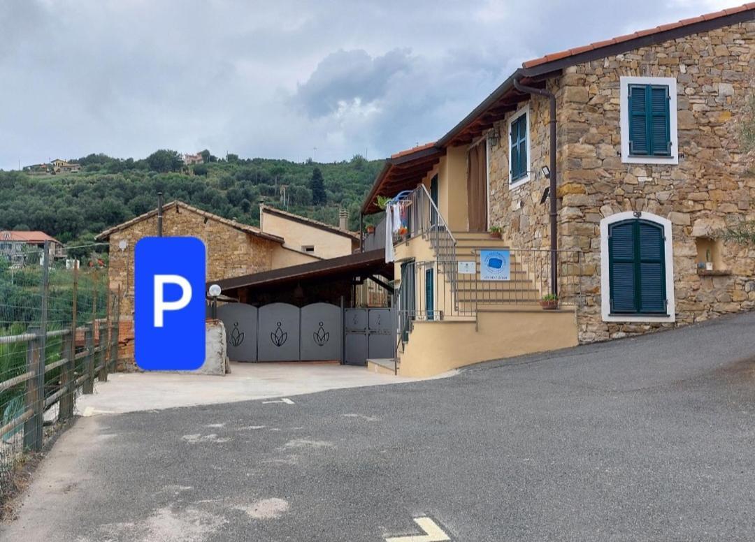Il Nido Del Viaggiatore Vallebona Εξωτερικό φωτογραφία