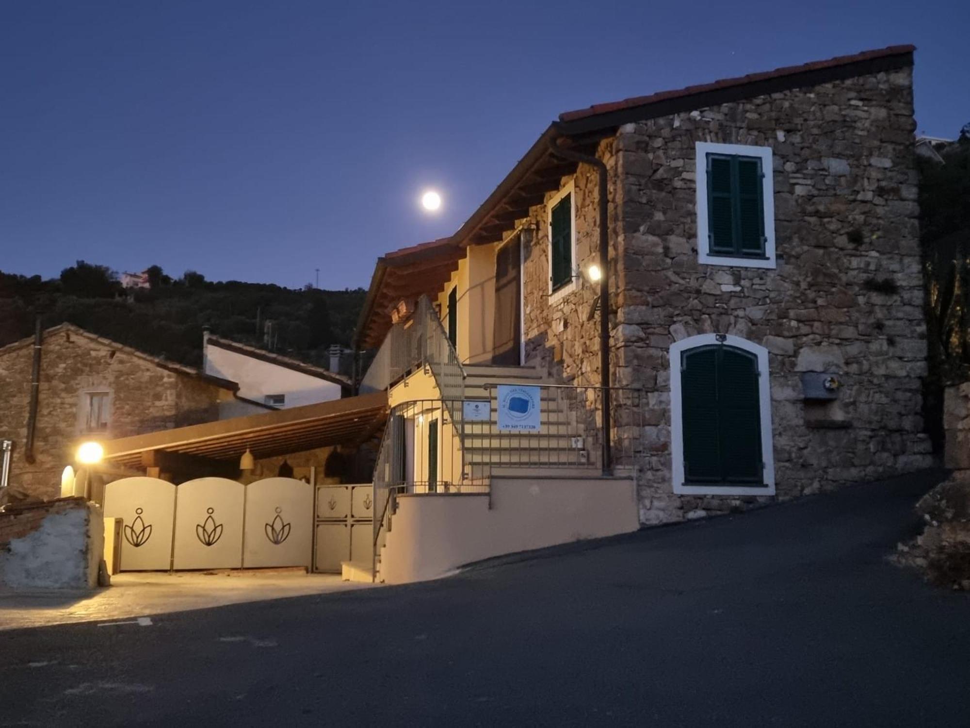Il Nido Del Viaggiatore Vallebona Εξωτερικό φωτογραφία